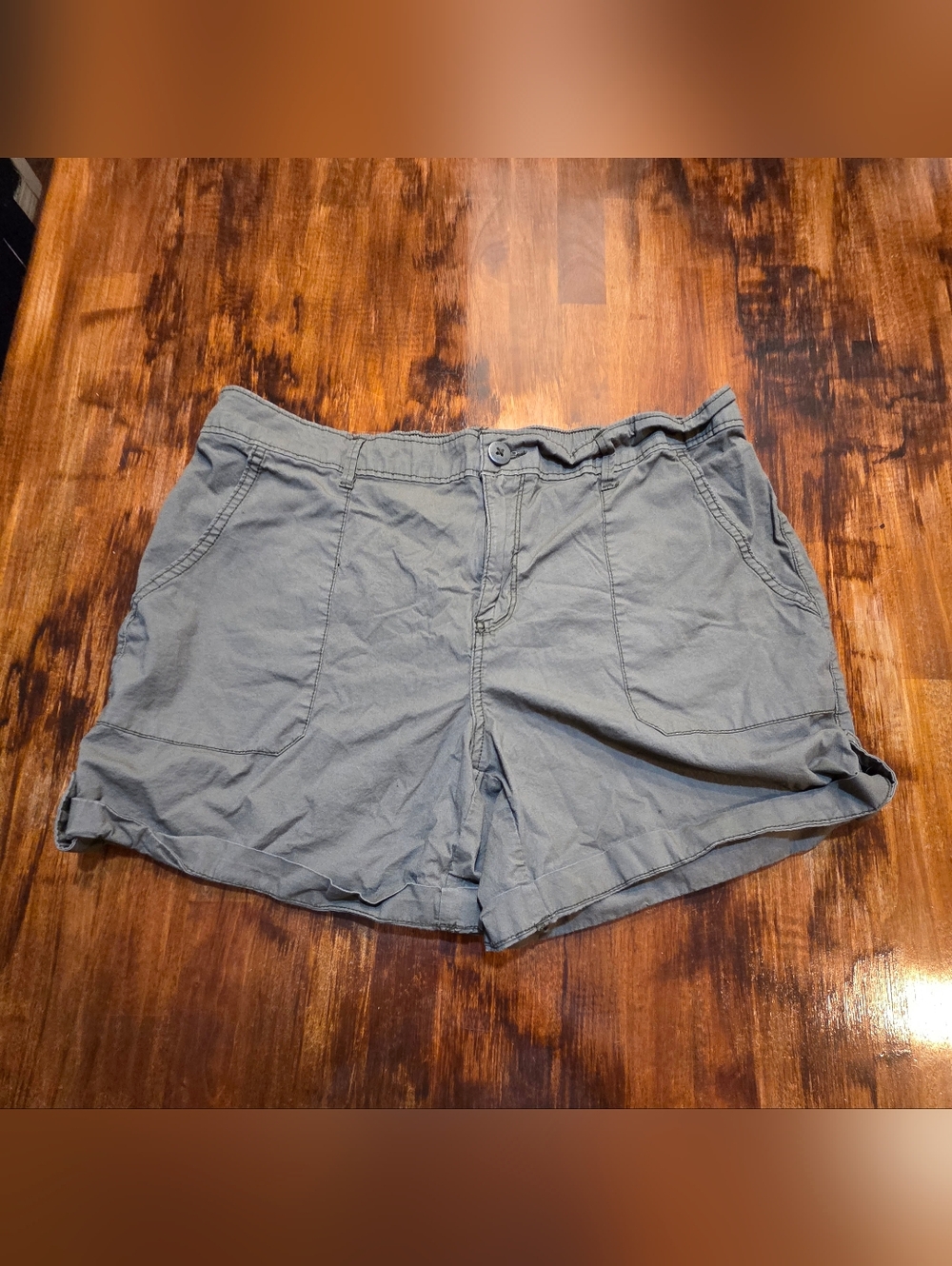 Social Standard By Sanctuary Womens Cuffed Shorts XL Cotton & Spandex Green